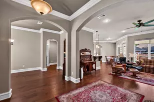 625 Bunker Dr, Tyler, TX 75703 - Photo 5