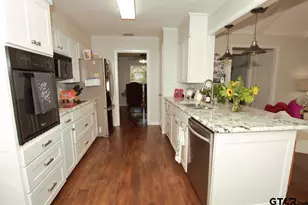 6101 Huntington Dr, Tyler, TX 75703 - Photo 9