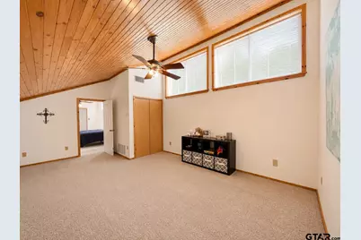 540 Post Oak St, Overton, TX 75684 - Photo 19
