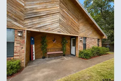 540 Post Oak St, Overton, TX 75684 - Photo 3