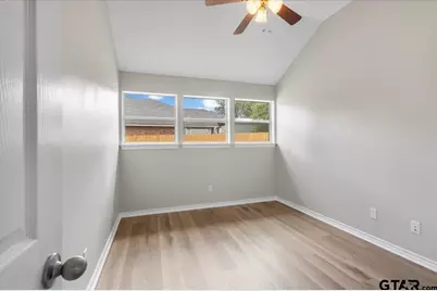 386 Molly, Lindale, TX 75771 - Photo 35