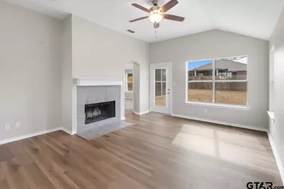 386 Molly, Lindale, TX 75771 - Photo 15
