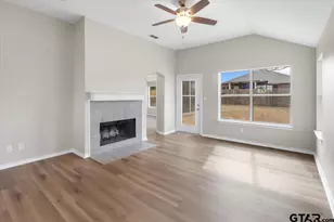 386 Molly, Lindale, TX 75771 - Photo 15
