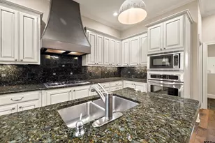 789 Fairmont Dr, Tyler, TX 75701 - Photo 11