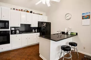 4802 Forestwood Blvd, Tyler, TX 75703 - Photo 9
