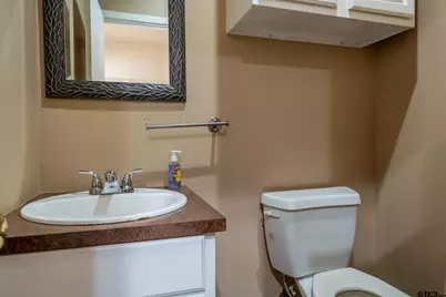 228 Old Tyler Hwy, Chandler, TX 75758 - Photo 23
