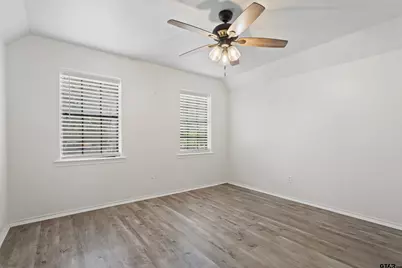 10887 Knollwood, Tyler, TX 75703 - Photo 17