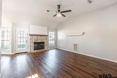 206 Eastgate Dr, Whitehouse, TX 75791 - Photo 3