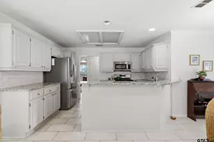 3309 Storey Lake Dr, Tyler, TX 75707 - Photo 9