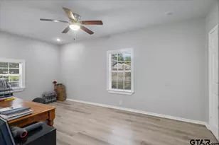 402 E Barrett, Tyler, TX 75702 - Photo 11