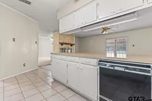 2975 Lynn Dr, Longview, TX 75604 - Photo 13