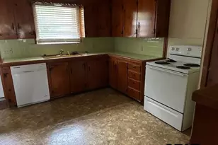 330 W Charnwood St, Tyler, TX 75701 - Photo 3
