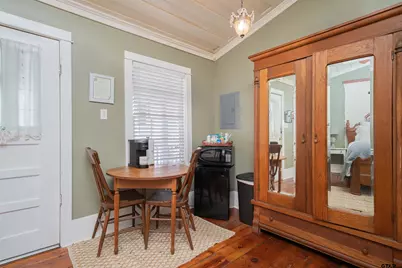 408 Houston St, Jefferson, TX 75657 - Photo 17