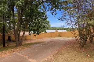 2210 An County Rd 385, Palestine, TX 75801 - Photo 3