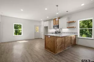 817 Boyd Ave, Tyler, TX 75701 - Photo 9