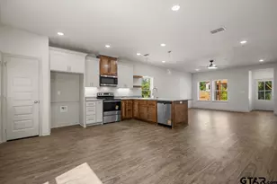 817 Boyd Ave, Tyler, TX 75701 - Photo 11
