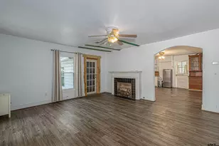 209 S Oak St, Van, TX 75790 - Photo 5