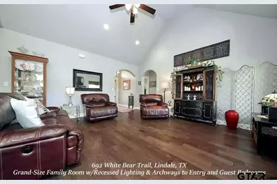 692 White Bear Trail + 6 Additional Homes, Lindale, TX 75771 - Photo 13