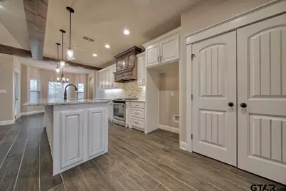 601 Corrigan Trails Blvd, Lindale, TX 75771 - Photo 7