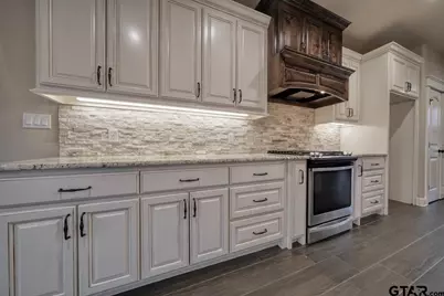 601 Corrigan Trails Blvd, Lindale, TX 75771 - Photo 11