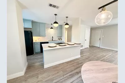 2318 McKenzie Dr, Tyler, TX 75701 - Photo 11