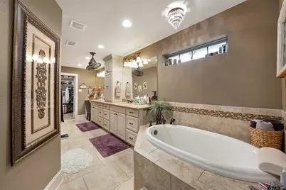 3806 Pollard Dr, Tyler, TX 75701 - Photo 13