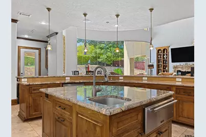 7105 Walden Dr, Tyler, TX 75703 - Photo 15