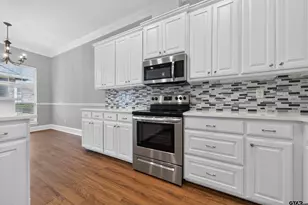 2322 Homestead Ln, Tyler, TX 75701 - Photo 11