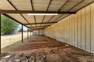 1709 Co Rd 4680, Boyd, TX 76023 - Photo 37