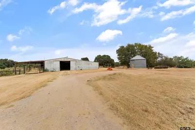 1709 County Road 4680, Boyd, TX 76023 - Photo 35
