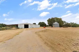 1709 Co Rd 4680, Boyd, TX 76023 - Photo 35