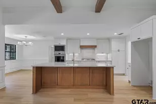 701 Kingswood Dr, Tyler, TX 75703 - Photo 11