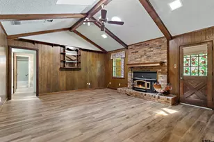823 Bama Ln, Tyler, TX 75701 - Photo 5
