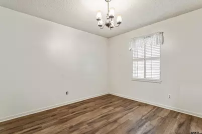 823 Bama Ln, Tyler, TX 75701 - Photo 7