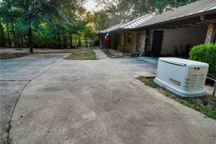 15236 Hillview Rd, Tyler, TX 75703 - Photo 37