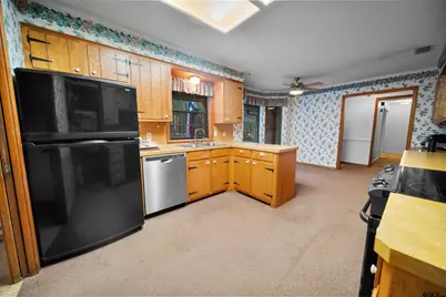 15236 Hillview Rd, Tyler, TX 75703 - Photo 11