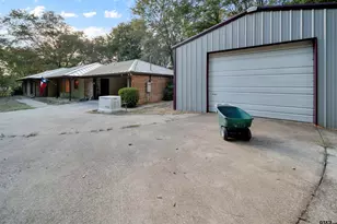 15236 Hillview Rd, Tyler, TX 75703 - Photo 39
