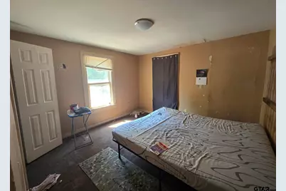 813 Sycamore St, Mineola, TX 75773 - Photo 13