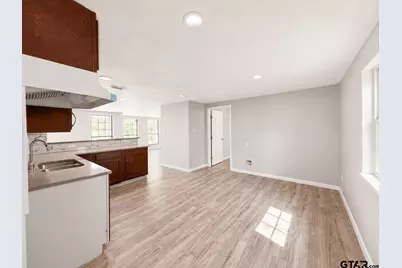2200 Glenview Ave, Tyler, TX 75701 - Photo 9