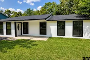 2200 Glenview Ave, Tyler, TX 75701 - Photo 1