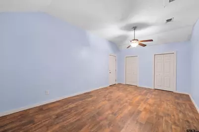 1318 Oakdale, Palestine, TX 75801 - Photo 13