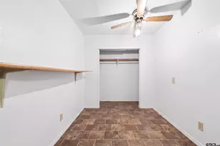 1318 Oakdale, Palestine, TX 75801 - Photo 17