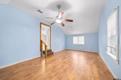 1318 Oakdale, Palestine, TX 75801 - Photo 11