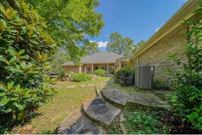 402 Moccasin Trail, Kilgore, TX 75662 - Photo 31
