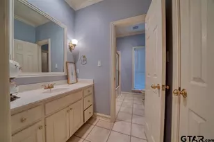 402 Moccasin Trail, Kilgore, TX 75662 - Photo 25