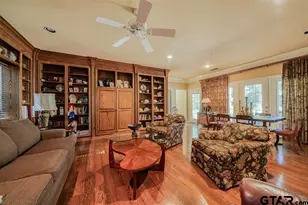 402 Moccasin Trail, Kilgore, TX 75662 - Photo 13