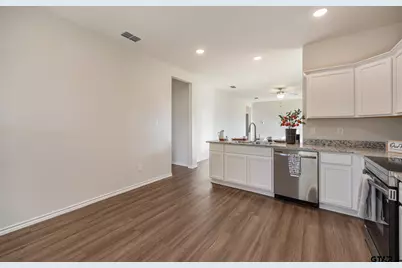 615 Park Central, Chandler, TX 75758 - Photo 9