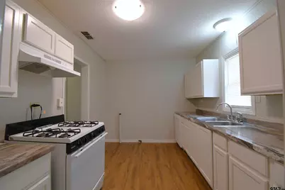 1306 S Glenwood Blvd., Tyler, TX 75701 - Photo 7