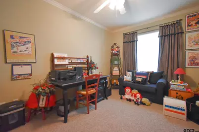 1923 Hollyglen, Tyler, TX 75703 - Photo 25