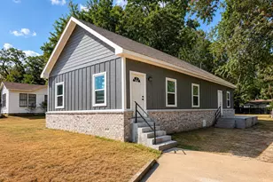 102 E Hillsboro, Tyler, TX 75702 - Photo 1